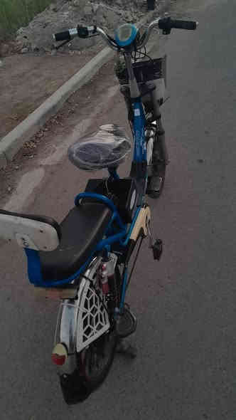 سلام عليكم درجه شحن جديده للبيع بطاريات جدد تايرات جدد شغاله كهربائية نضافه ٩٥%دبل امامي وخلفي شغال سعر ٢٥٠ بي مجال حق جيه متواجد خاص و واستاب رقمي7721702550 مكان بغداد حي جهاد الأطباء
