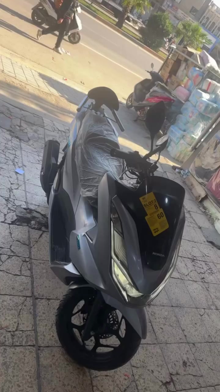 سلام عليكم 
دراجه بيسي اكس كفاله عامه 
مابيها برغي مفتوح دراجه ياباني
لون مميز كلشي شغال
جيل الرابع 
سعرها 23 وبيها مجال 
العنوان بغداد الشعب للاستفسار اكثر ***********
