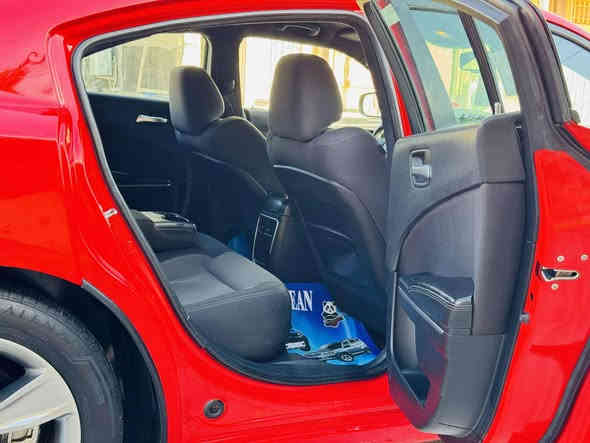 جارجر 2017 اصل بصره سنويه لل30
محرك 3600 السياره احلى من الصوره حادثها كما موضح بالصور والباقي مكفول السياره ليبل واحد كفاله ضربه وصبغ وتبديل (يوجد حالوب خفيف بالسياره )
المكان شارع التأميم 
السعر 185 
***********
