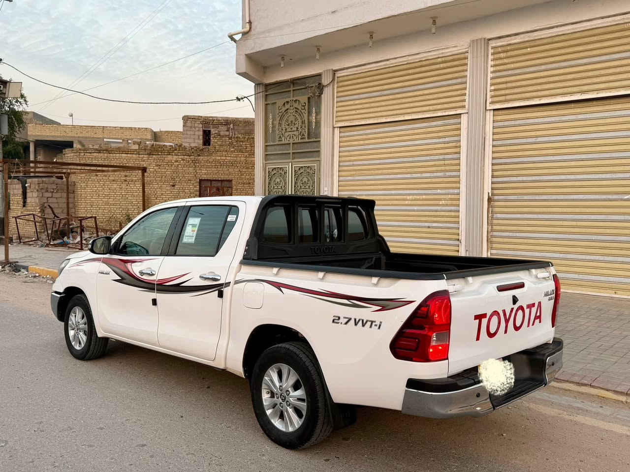 السلام عليكم للبيع بيكم تيوتا هايلوكس مديل 2017فول اوتماتيك رقم مثنى بسمي سنويه جديده  ل27 جاهزه جاهزه السياره مكينه كير حداديه تبريد تخم تاير ما ناقصه برغي سياره خير من الله سياره مكفوله كفاله عامه السعر 235وبيه مجال لاستفسار ***********اامكان بل سماوه ❤️
