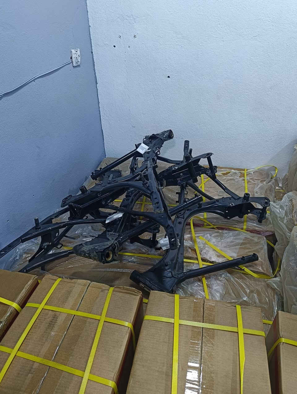 على بركة الله تم وصول دراجات سيفان سولنك الاصلي الضمان سبع اختام . 
1_ سيفان سولنك الاصلي الضمان محرك 200 cpf ضاغطة وزنجيل. 
2 _ سيفان سولنك الاصلي الضمان محرك 200cc جواكيج .
3 _ سيفان سولنك الاصلي الضمان محرك 150 cc جواكيج .
4 _ تايكر  4 كير سونك الاصلي الضمان  محرك 125cc .

بيع نقد + اقساط لحاملي بطاقة ماستر كارد 
 
( جميع الالوان متوفرة ) 

معرض محمد الشمري العنوان : الرمادي التأميم شارع النخيل قرب جسر الحوز مجاور شارع 30 او مخبز الشام  

***********
