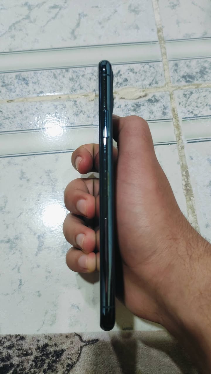 السلام عليكم
ايفون 11برو ماكس لبيع و مراوس
بطاريه 87 
ذاكره٢٥٦
‏مستبدل شاشة فقط فيس ايدي شغال
 سعر 235
 للتواصل *********** وأتساب
