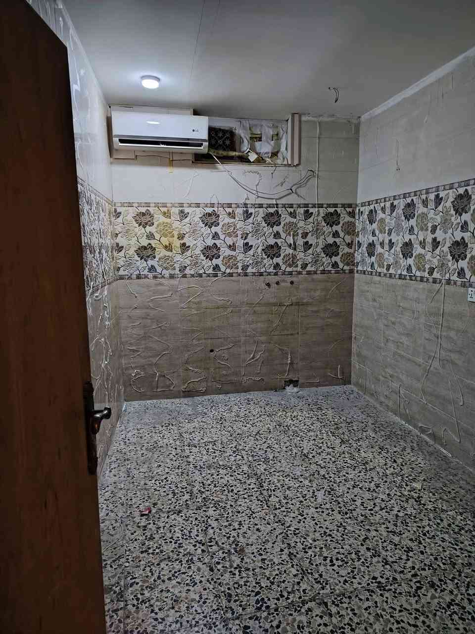 مشتمل إيجار أرضي غرف نوم وهول ومطبخ وصحيات
خلف مطعم فوانيس بل جمعيه
مراجعه مكتب الأهرام لعقار والمقالات شارع 60قرب مجمع الضامن الطبي *********** بيه واتساب ***********
