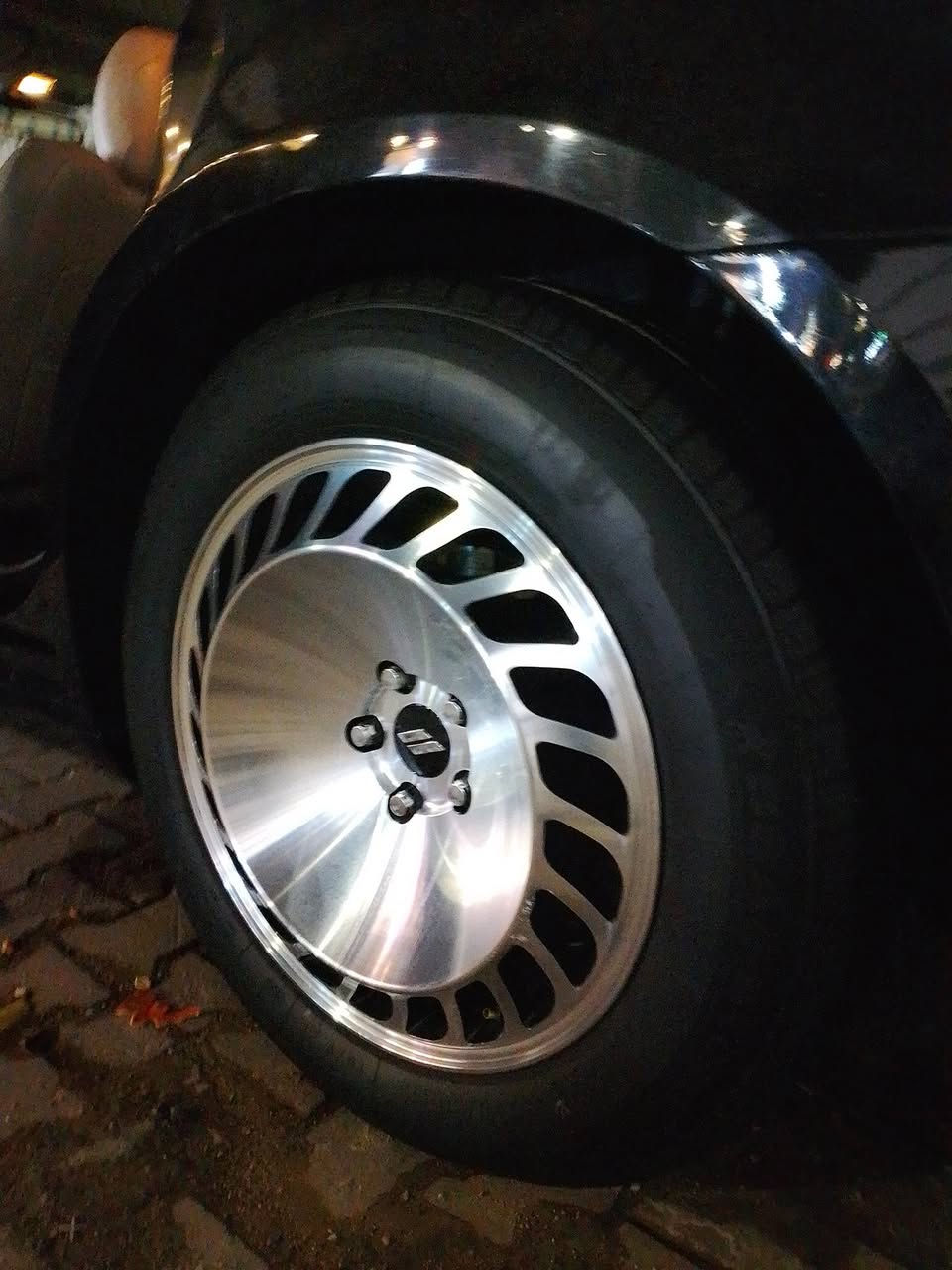 ادوات سياره مديل 7 سياره بيهه امشره جنطه او تكم كدام الباقي كفاله جاهزه من كلشي فول موصفات للخير ما بيهه كل نقص السعر 60 او بيهه مجال كلش قليل للعلم قبل فتره نشرتهه او كتبت بيهه كازكيت طلع براد او سويتهه الحمدالله سياره جديده لا تحطهه ويه التعبانه الي عجبه السعره ايشرفنه الي ما يعجبه يدعينه بل رزق للستفسار ***********
