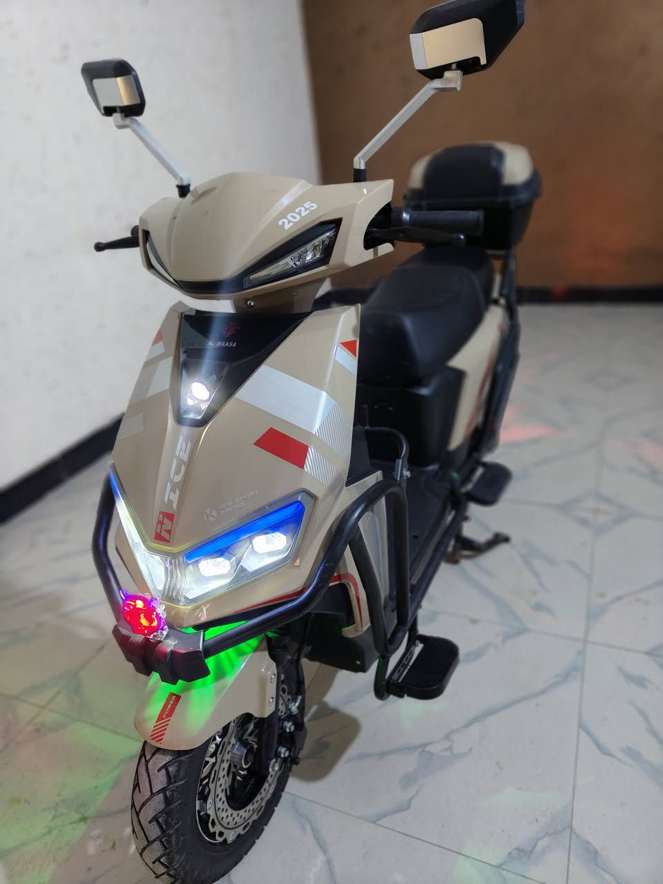 للبيع دراجه شحن 6 باتري نضافه فول نضام كارت بصمه تشغيل عن بعد جهاز إنذار مانع للسرقه  625
***********
***********
