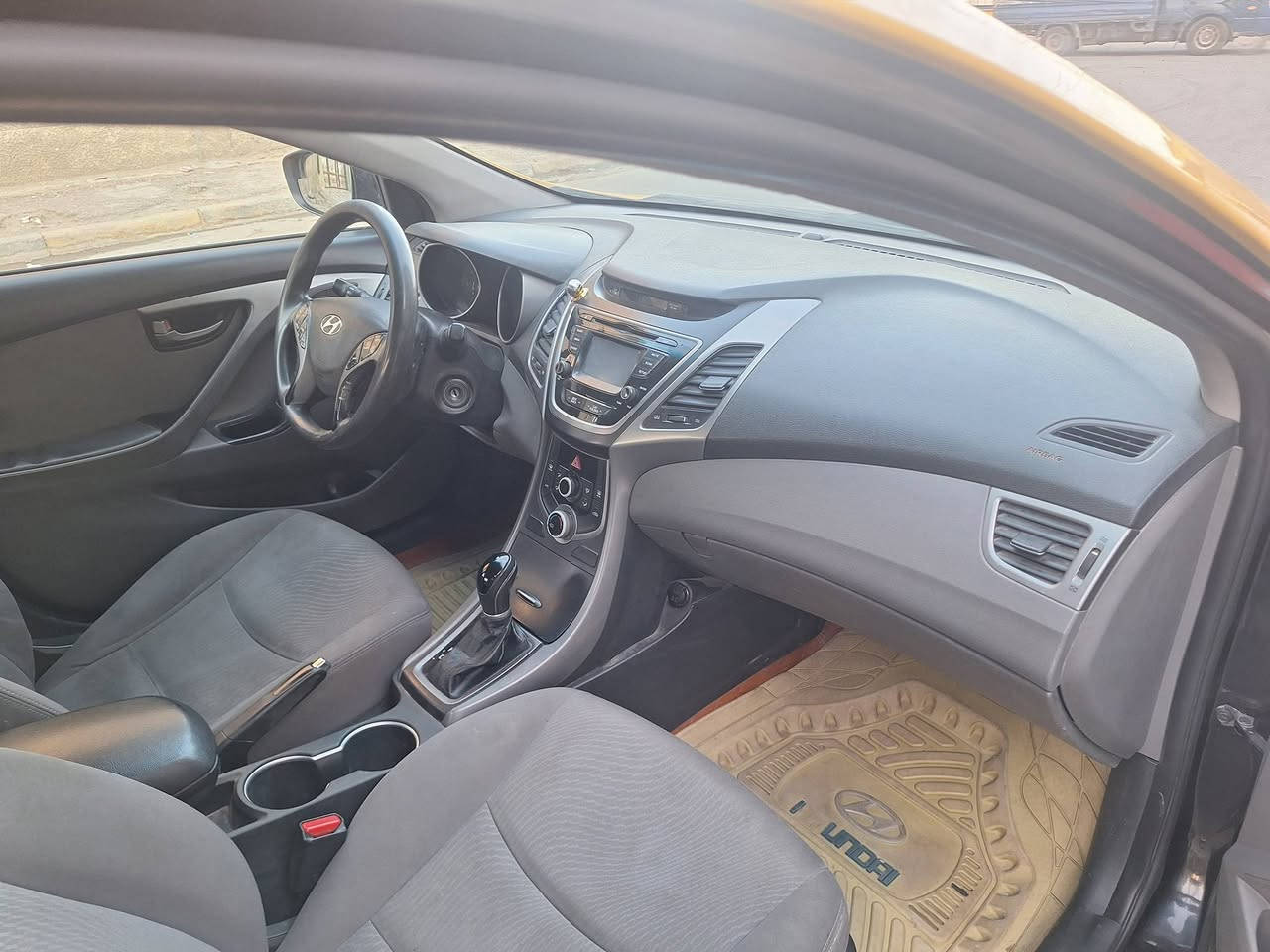 للبيع – هيونداي إلنترا 2016 🚘
سيارة نظيفة جداً والاستعمال شخصي، ما محتاجة أي مصروف.رقم بغداد انكليزي 
بأسمي حادث باب وجاملغ خلفي 
مدينة الصدر ***********
السعر ١١٣ قابل للتفاوض
