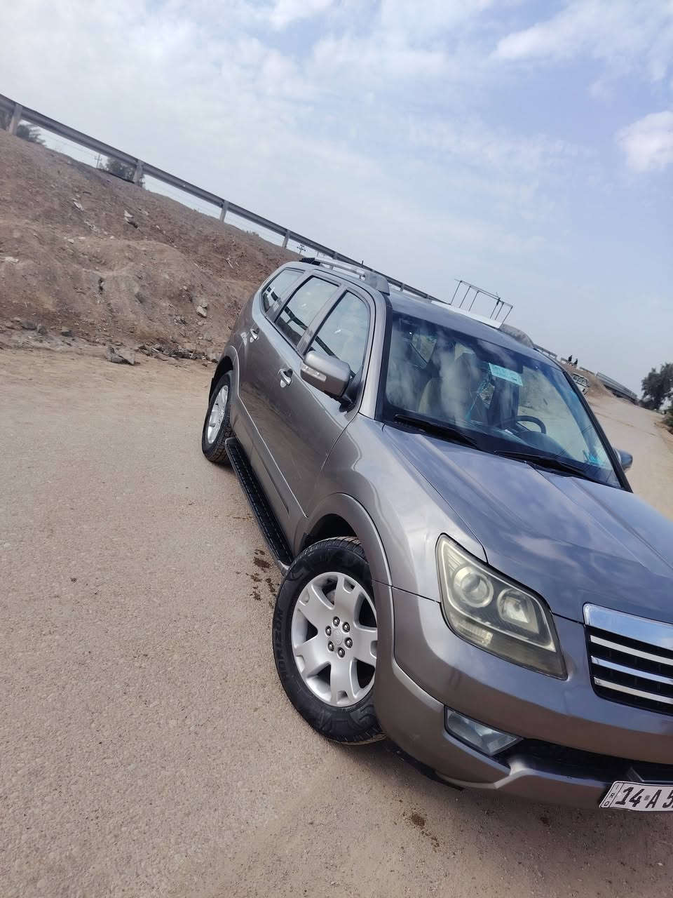 السلام عليكم
سياره للبيع مهافي 2009 رقم بصره فول مواصفات عده الفتحه سياره خير من الله نضيفه مامتعوبه تخم تاير تبريد شغال كير محرك مكفولات بسمنه سنويه لنهاية 30 بيها 3 قطع صبغ بلا تبديل مكانها ميسان 
سعر 120 وبيها مجال 

لتصال *********** /  ***********
