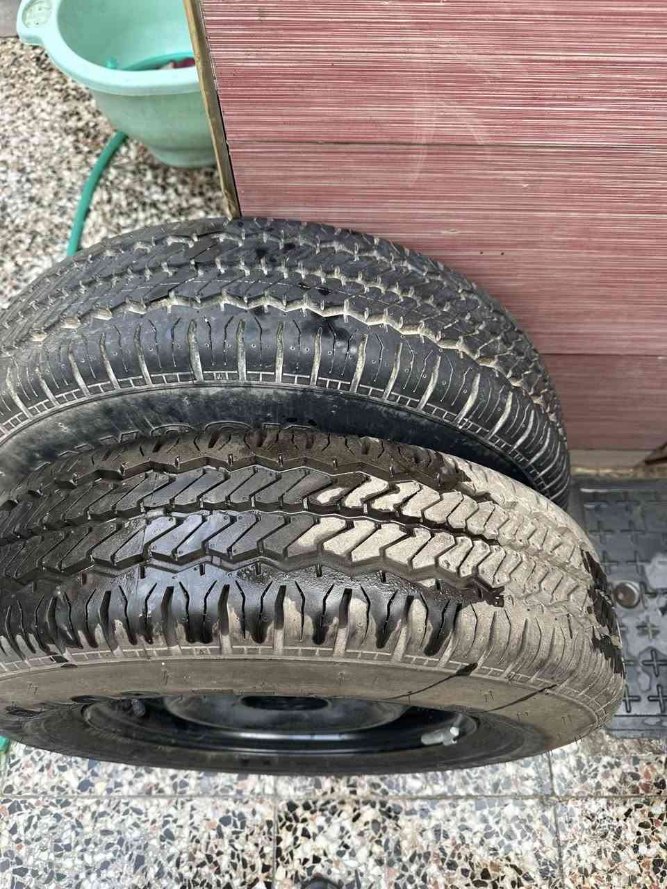 زوج تايرات اماميات مال تفصيخ كوري اصلي سعر150 مكان بغداد كوري اصلي مال كيه بنكو نثيه اصلي رقم***********
