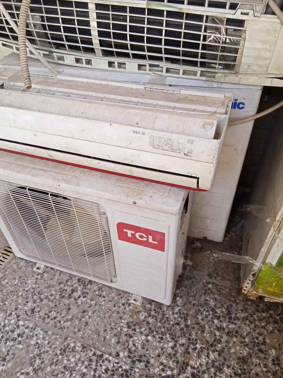 سبالت عدد اثنين واحد اثنين طن بنسونك الثاني واحد طن TCL شغلات بغداد شارع فلسطين رقم *********** ملاحظة بياع شراي لاتتصل
