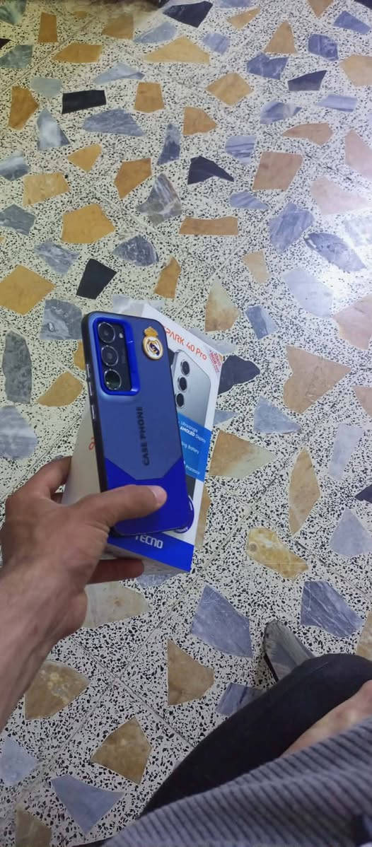 السلام عليكم جهاز سبارك 40 برو جديد لوك كارتون وشاحن السعر 235 وبي مجال بسيط


**إذا كنت صاحب هذا الإعلان وتريد حذفه لأي سبب، رجاءا أرسل رسالة إلى الدعم الفني**