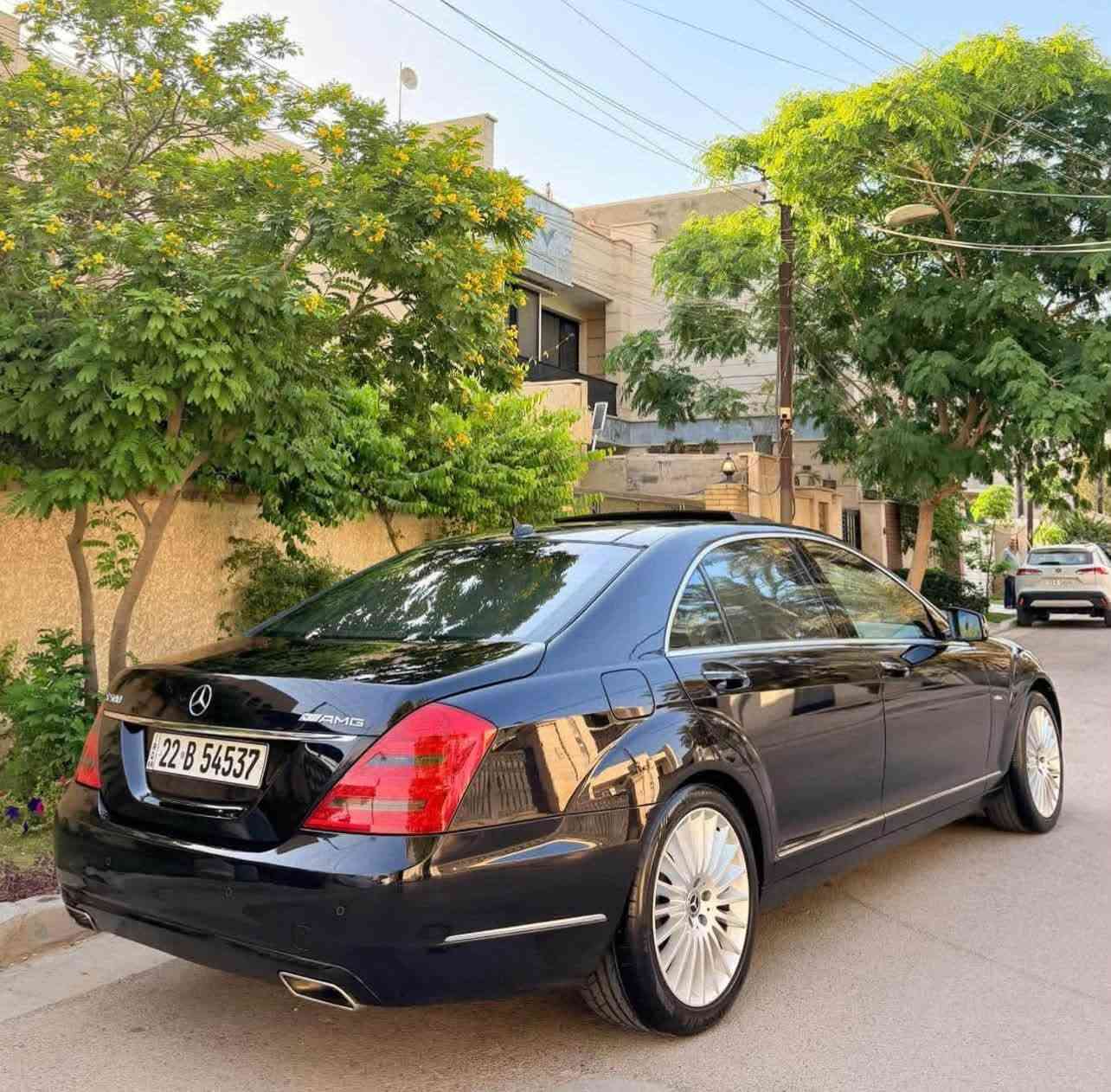 السلام عليكم
للبيع S500 موديل 2011

خليجيه ماشيه 130 الف كيلو

مواصفات معروفه 

السياره بيها صبغ هلال جاملغ خلفي فقط

جديده جداً

السعر ٢٤٠ وبيها مجال 

مكان السيارة بغداد نفق الشرطه
رقم اربيل بأسمي
***********
