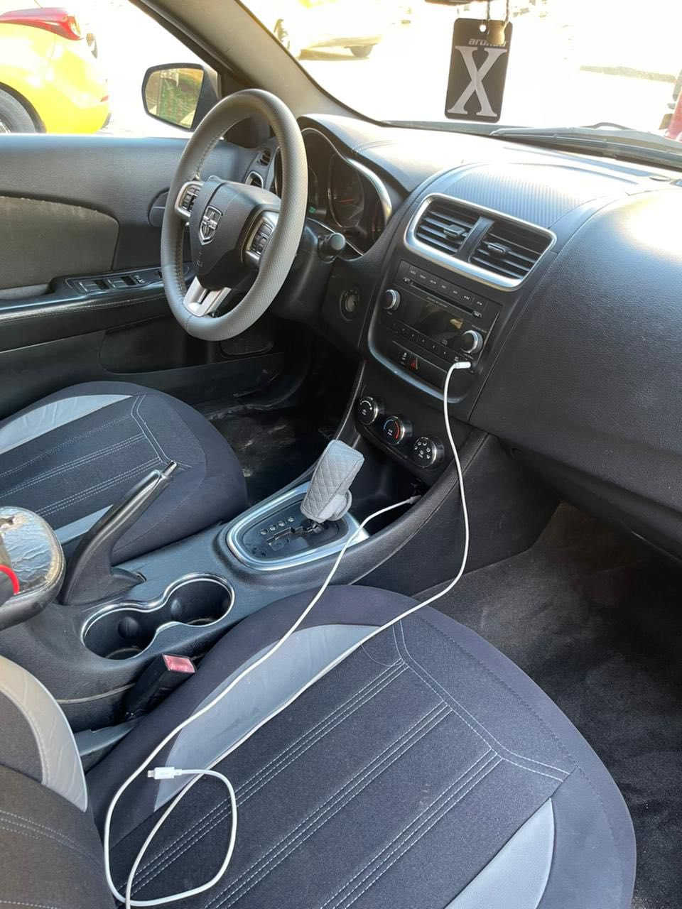 سلام عليكم دوج أفنجر ٢٠١٣ للبيع فقط السياره مصبوغه عام الجماليه دكت جاكوج مابيه كثر مكينه تبريد خير من الله السعر ٨٠ وبيه مجال الهاتف ***********
