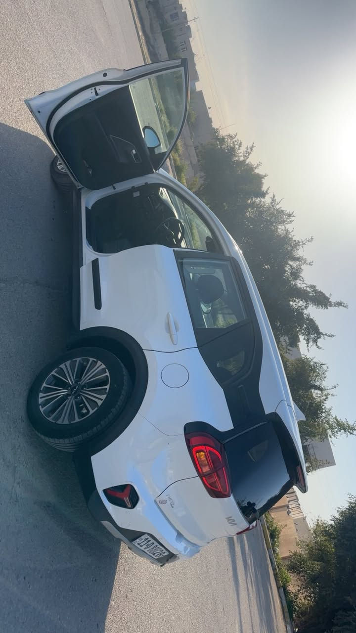 السلام عليكم

كيا نيرو هايبرد  بلكن.  كهرباء هايبرد بانزين  موديل2024

( تفول مرة بالشهر ) وارد خليجي 

السياره خير من الله نظافه

السياره لون ابيض

السياره مرقمه وكامله ومصلحه رقم بغداد 

حادثها جزء من السقف

 سونار موضح بالصور 

ماشيه: 65 الف 

المواصفات 

مري شفط

بصمه

اشاير بالمري 

كشن مخمل 

ترحيب دخول 

.نظام ايكو وسبورت قياده

• بطارية ليثيوم

• شاشة كبيرة

• كاميرا خلفية

• حساسات خلفية 

• ⁠حساسات اماميه

 .اتو هولد

رادار امامي

• مانع تصادم

• محدد مسار

• تصحيح مسار

• مثبت سرعة

• مانع انزلاق

• بصمة تشغيل

• بصمة أبواب

• مري رادار

• نقطة عمياء

• شاشة اعطال

• عداد ديجيتال متغير الوان

• اضوية امامية LED

• اضوية خلفية LED

• كشافات زنون LED

• حساسات إضاءة

• إنارة تلقائية Auto

• نظام صوتي مميز 

• أوامر صوتية

• حساسات اصطدام

• حساسات مطر

• حساسات دخول الإنفاق

• حساسات ضغط هواء الإطارات

‏• GPS

شفتات بلستيرن

تبريد قطعتين

قياده ذاتيه عل الطريق 

• بلوتوث

• مدخل USB + AUX

وبيها بعد مواصفات خير من الله 

سعر  السيارة 128 ورقة  

الاستفسار على الرقم ***********

مكانها سامراء مستعجل عل بيع ومنزل السعر
