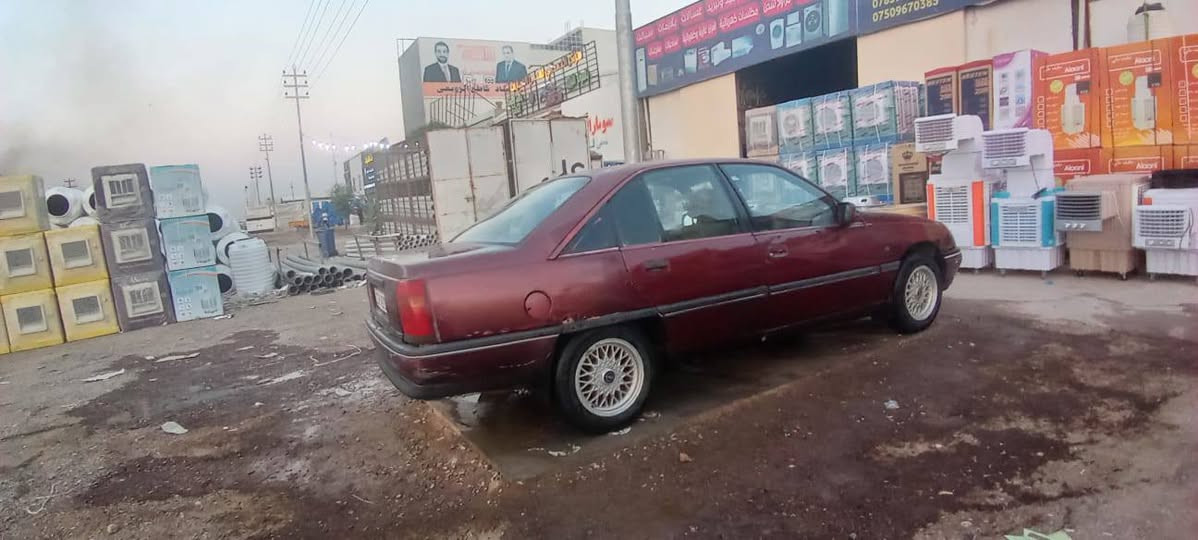 سلام عليكم أوبل اوميكا موديل 89 محرك 2000 كير اوتوماتيك جدد سنويه 27
سعر 26 وبيه مجال مكان بغداد ابو غريب 
رقم الهاتف بي وات سات
***********
