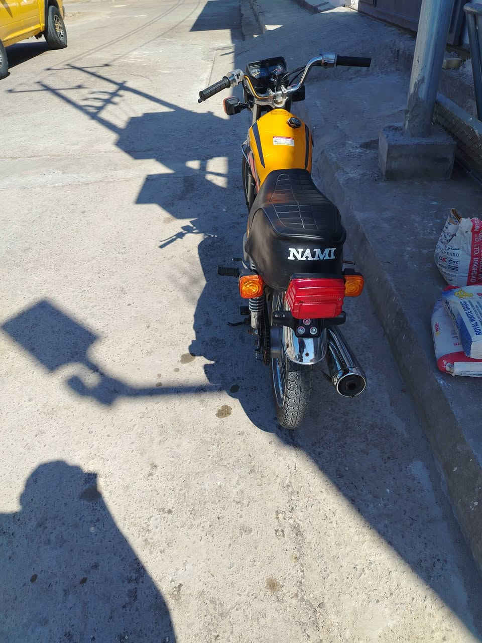 سلام عليكم دراجه إيراني لبيع دراجه مبد بس ولفات وبيه صوت التفيلس خشن شوي كامله جاهزه بدون أوراق المكان ميسان حي المعلمين الجديد الاتصال *********** السعر 550وبيه مجال
