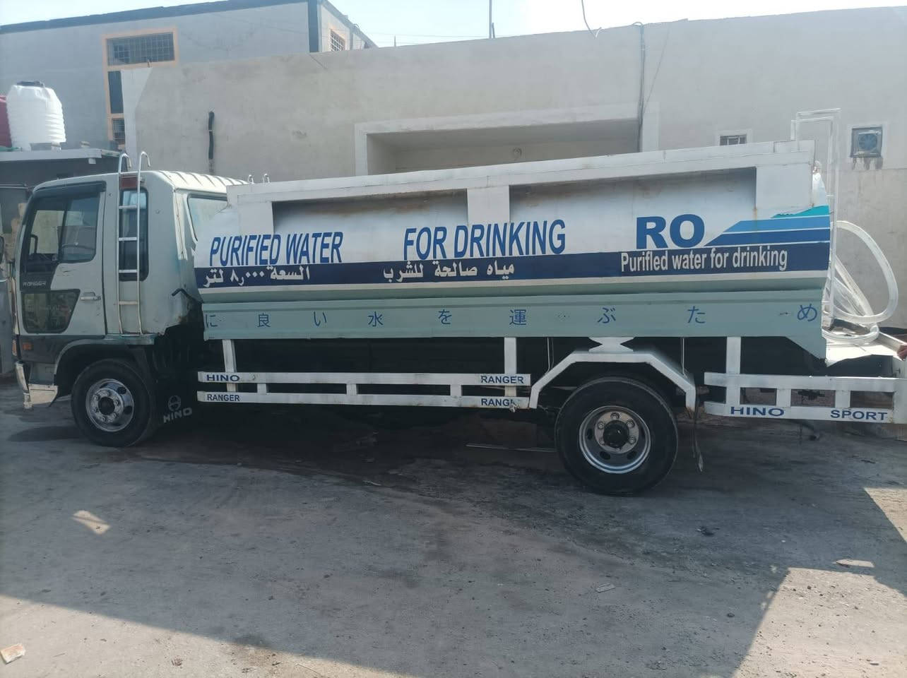 سلام عليكم دنكر رقم بصره اليف اصل دنكر حموله 8ونص طن تحويل ثاني يوم سياره مكينه 70 طيره عادي جاهزه من كافه النواحي روبن جديد معه هوز  تانكي مصبوغ قبل شهر صبغ اصلي محرك وكير وكسل وشاصي كفاله عامه فول كهربا دواخل سياره جديده سعر 143 وبيهة مجال العنوان بصره قضاء الدير هاتف *********** علمناً مكلف بنشرها
