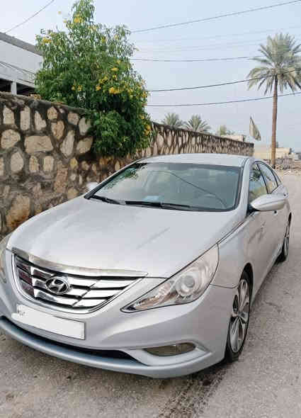 السلام عليكم شباب سوناتا 2013وارد امريكي حادثه جاملغ وبنيد ودعاميه الكدام مبدله السياره مكينه نضيفه وبسمي مداور ثاني يوم ترايك وين ماتريد مامتعوبه وسو.نار موجود مرفق بلمنشور مال بيت استخدام شخصي فقط السعر 118وبيه مجال للشراي خابر وتدلل ‏‪0789 110 6513‬‏ ابو عبدالله
