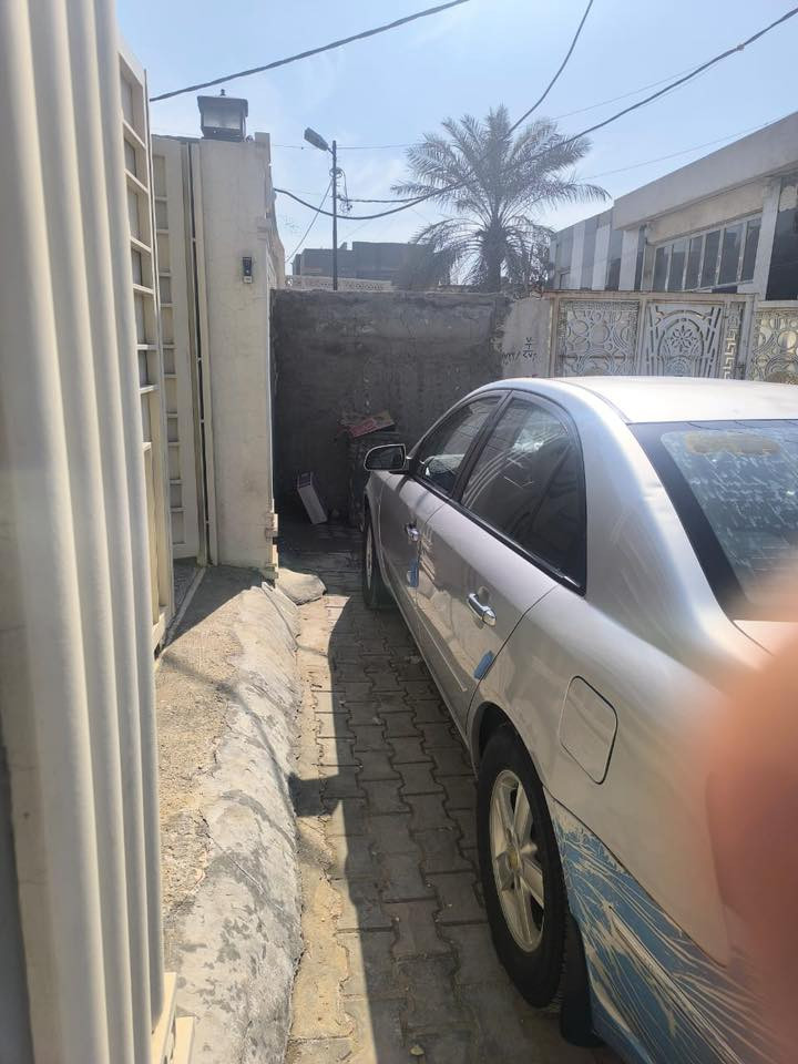 سلام عليكم مكلف بنشر سوناتا خطين الغاز ملغي مكينة كير جاهزات الكشر بي ملاحظات وجراد تبريد شغال محرك 2000 موديل 2014  السعر 110 بيها مجال 
للاستفسار ***********
