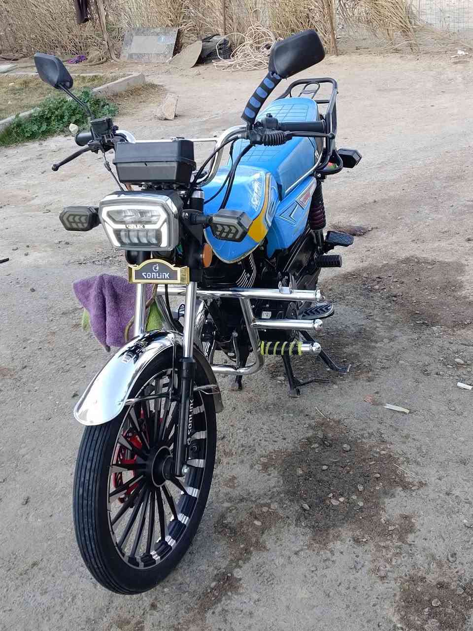 دراجه ايراني سونيك للبيع موديل 24 محرك 200 نضافه فول تشغيل عن بعد السعر 850 بي مجال تواصل باي وقت ***********
