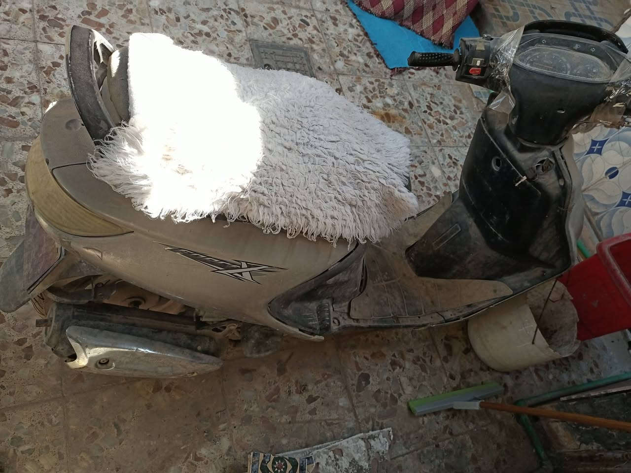دراجة فراشة للبيع 
شغاله محرك نضيف متروكه شهرين عوزها ترتيبات بسيطه 
السعر 100 الف وبي مجال للشراي  مكاني السماوة 

***********

