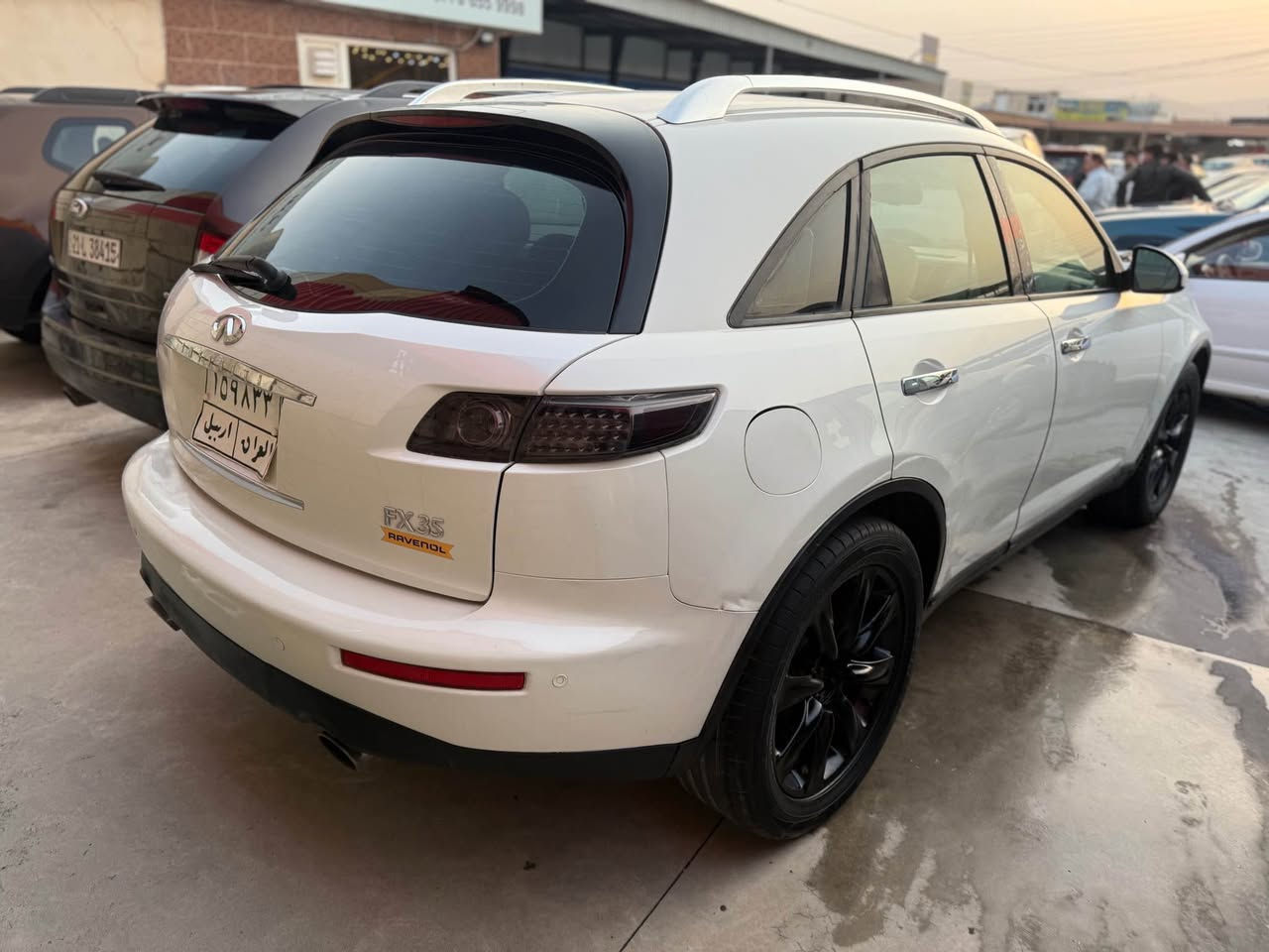 Infinite FX35 2006
گێڕو مەکینەو تەبریت بەشەرت٦ بستون 
دوو پەڵە بۆیاخ بێ ناوگرتن
فوول مواسەفات وخلیجی
دەبڵ ئەکسل بەشەرت
٥٠٠ دۆلار غەرامەی لەسەرە دوای مامەڵە بۆت ئەگەڕێنینەوە
ته حويل و وه كاله به شه رت 
75$
***********
نيسان انفنتي ٢٠٠٦
كيرمحرك تبريد بشرط
٢ قطع صبخ بدون ضربة بدون دواخل
فوول مواصفات خليجى
بي ٥$غرامه سأستعيدها بعد الصفقة
تحویل وکالە بشرط
٧٥$ شوية مجال  
*********** السليمانية, العراق
