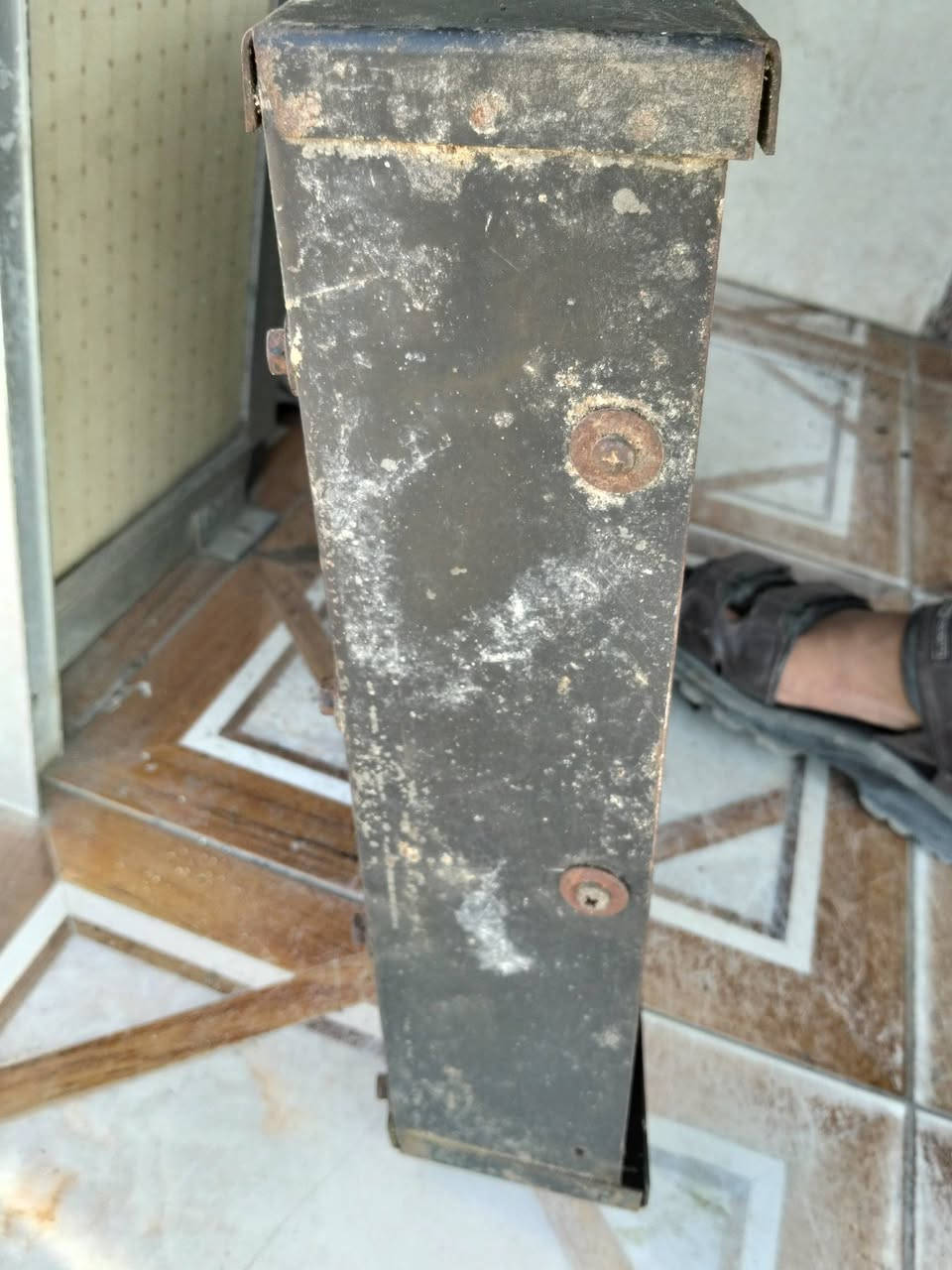 🔧 سربنتينة ودينامو جرار فورد و G استيراد ... الأداء يبدأ من هنا! 🚜

لو جرارك فورد وعايزه يشتغل بكفاءة من غير أعطال، يبقى لازم تهتم بجودة السربنتينة والدينامو.

✅ سربنتينة قوية تتحمل الشغل الشاق.
✅ دينامو بكفاءة عالية لشحن البطارية وتشغيل الجرار بأفضل أداء.
✅ خامات ممتازة وأسعار منافسة.

📞 للتواصل والاستفسار، ابعت رسالة أو اتصل بنا : 01034879757/ 01149013154، وهنوفر لك القطعة المناسبة لجرارك بأفضل جودة.

#جرار_فورد #قطع_غيار_جرارات #دينامو_فورد #سربنتينة_فورد #معدات_زراعية #جرارات


**إذا كنت صاحب هذا الإعلان وتريد حذفه لأي سبب، رجاءا أرسل رسالة إلى الدعم الفني**