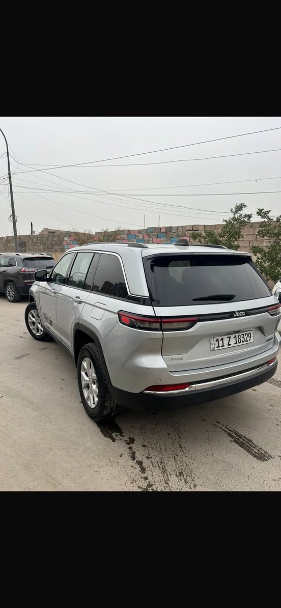 السلام عليكم تقبل الله طاعاتكم جيب لمتد 2023 قطعتين صبغ بنيد وجاملغ بدون لاشاصي ولالغد عالفحص السيارة ماشية33 5راكب محرك 6 سلندر بانزين على ايدي وبأسمي رقمهة بغداد معروفة اللمتد تجي فول تنقصهة بس الفتحة السعر285 العنوان الكرادة ساحة الواثق شارع الأطباء***********
