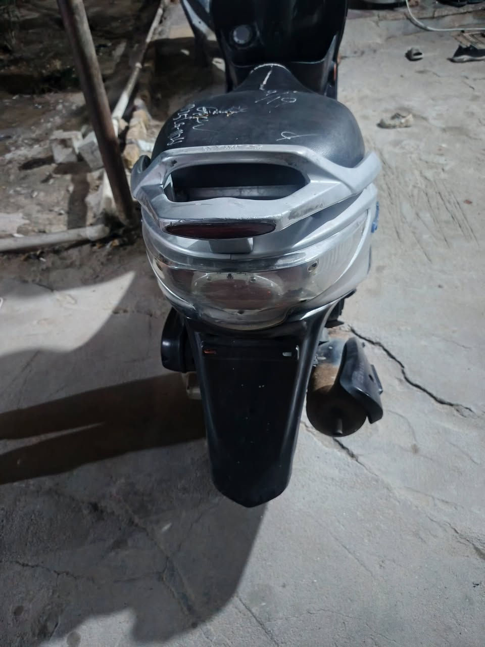 ابيع على الشرط برغي واحد ما مجيوس بيهه ابع وضع الرنبه تجي تفحص انته ولفيتر مالك وصله وياهة السعر خاص المكان ناصريه مركز‏‪0772 532 0721‬‏ بي واتس
