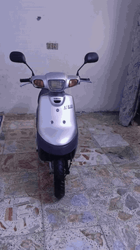 بطه مديل 2003للبيع دراجه بلاديه كلهه كهربايات شغاله نكره سلف  قفل جنطه...