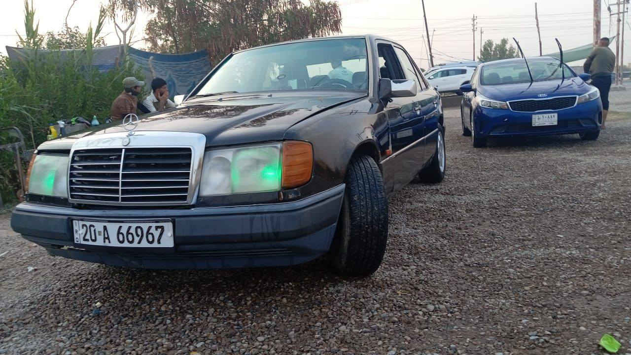 سلام وعليكم مارسيدس دب للبيع موديل 1990 رقم ديالئ انكليزي سنويه 2030. بسامينه كير ومحرك بطه
 بشرط  مكاني ديالئ خانقين
سعرها 45 بيه مجال قليل  للستفسار اتصل 
***********
