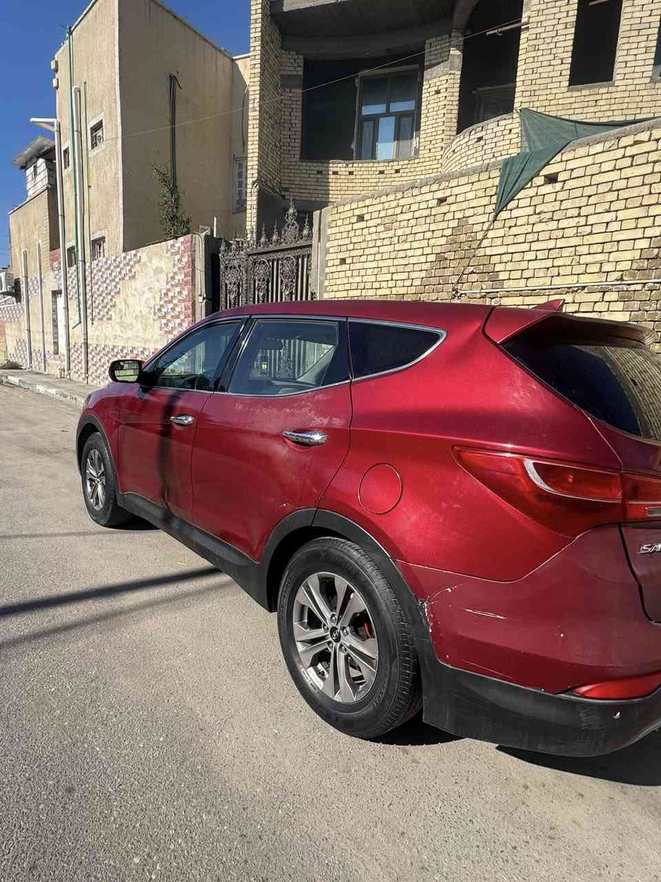 سلام عليكم سياره سنتافي مديل (2016)
سياره جاهزه من كلشي كهربائيات تتخم تاير  
حداديه جديده مكينه ما متفوحه سياره كامله من كلشي ضرر سياره بيه ربع صندوك وربع جاملق  باقي سياره ع وضع صور السعر( 135 )وبيه مجال  الاستفسار ع رقم ***********
