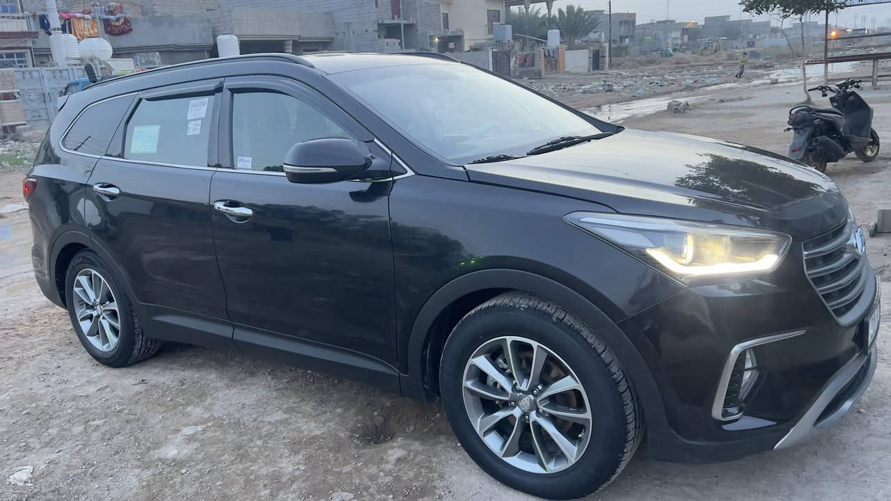 سنتافي. للبيع امريكي بيها تبديل قطعتين. بدون دواخل ٧ راكب ٦ سلندر. ٣قطع. تبريد بصمه كشنات كهربايه مكان. سياره ديالى بعقوبه راقم الهاتف ***********
