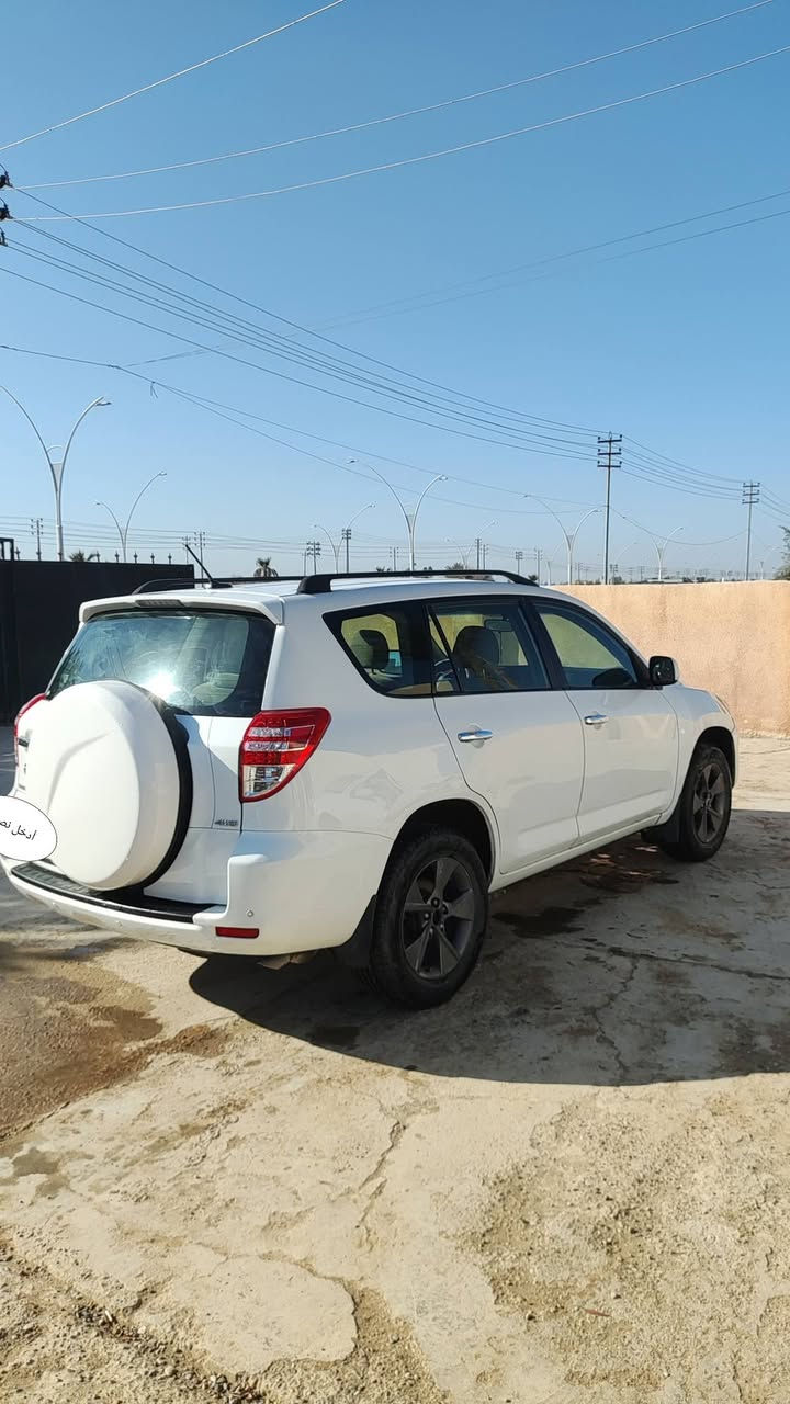 سياره راف فور رقم اربيل دولي باسمي  موديل 2010 اوتوماتيك فور ويل مشدودلها منظومة غاز ايطالية بدون صبغ مكانها العلم السعر المطلوب 125$ رقم الموبايل ***********
