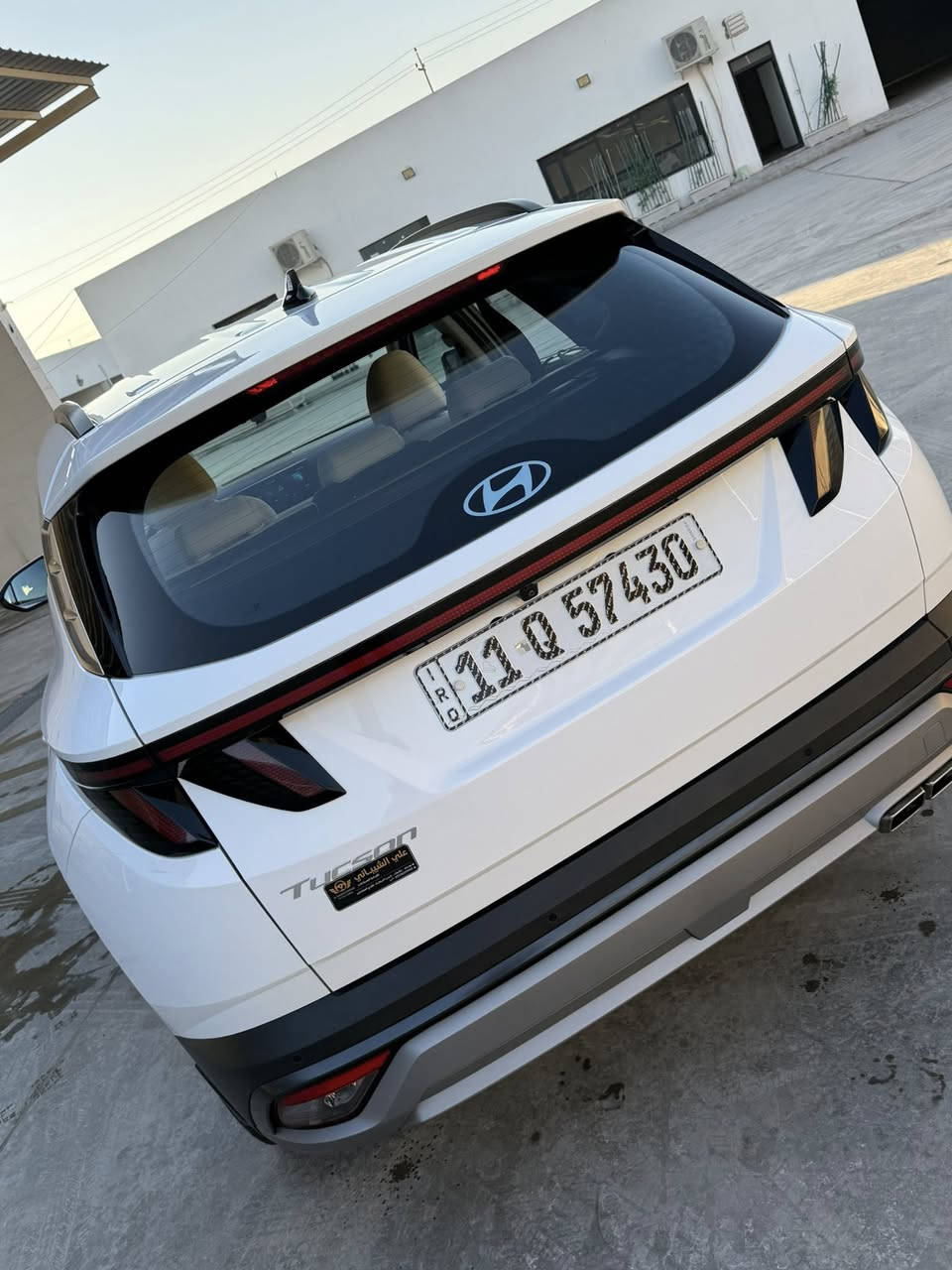 السلام عليكم
توسان 2025 للبيع فقط

ماشيه 18الف  بحاله الزيرو خليجي مكفولة كفالة عامة من كلشي 

مواصفات  سعره 228 قفل قفل سياره للبيع فقط 

بصمة / لدات امامي خلفي / كشنات كهرباء / شاشة متصل / ويل 19 / مكينة 2000 / 3 وضعيات قيادة / كامرة دوارة / حساسات امامي خلفي / حساسات امامي خلفي / سايد بريك كهرباء/ مري كهرباء/ مانع انزلاق/ مانع انحدار / اوتو هولد / جنطة كهرباء / كشنات تبريد

***********
