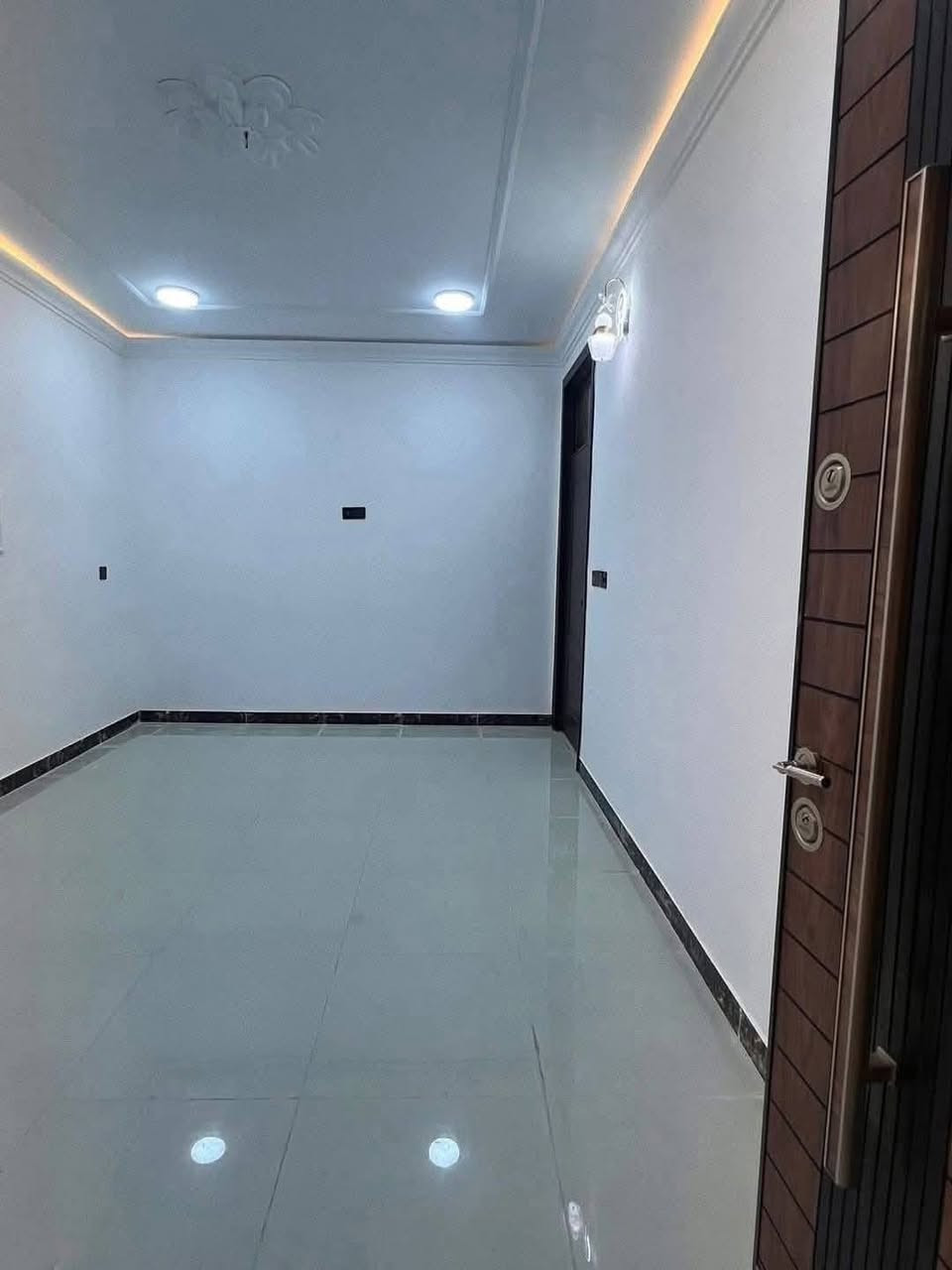 🏠 المساحة: 100م² #للبيع
📐 الواجهة: 5م | النزال: 20م

🌳 مقابل الدار تشجير | عرض الشارع 12م

🏗️ بناء حديث زيرو – حي الجهاد / المخابرات خلف الشارع العام قرب العاب حي الجهاد 

🛋️ صالة | 🍳 مطبخ | 🚿 خدمات | 4 غرف نوم صحيات عداد 2 مكتب الجوهرة للعقار وتاتوفر جميع العروض للستفسار ***********واتساب سعر300وقابل لتفاوض
