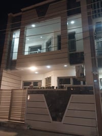 دار للبيع في منطقه الدوره قاعت الطالب المساحه 100متر التفاصيل في الفيد...