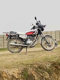 سيفان • موديل ٢٢ • محرك ما مفتوح