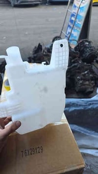 دبة ماء تراكس • ادوات تراكس • موصل صناعة المعارض