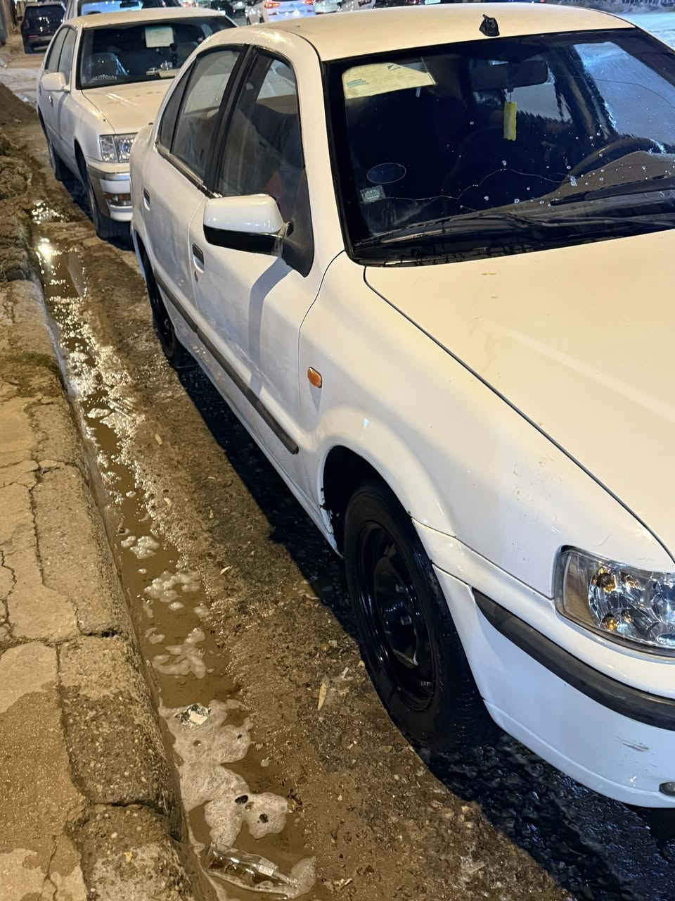 سلام عليكم ورحمة الله وبركاته من رخصت الادمن المحترم سمند مويل 2011السياره مكفوله وجديده وحلوه بس مكينه ضعيفه كير حداديه خير من الله السعر 38وبيه مجال حك الجيه الاستفسار ***********
