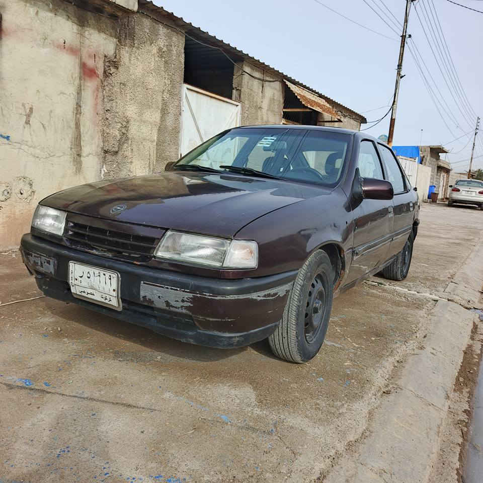 اوبل فكتر للبيع سياره نضيف حيل مال بيت موديل 91 سنويه منتهي دفتر بنزين مابي قطر خياس سعر 32بي مجال *********** كركوك, العراق
