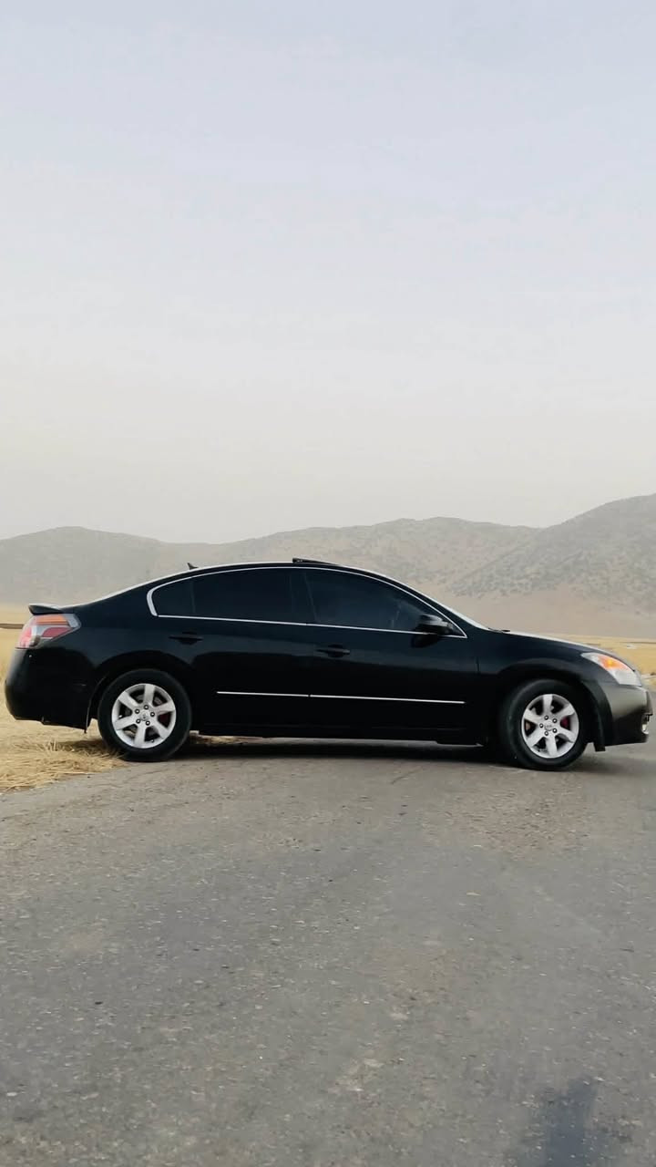 سەرەتا بەناوی خوای گەورە 
لەسەر ئیزنی ئەدمین 
ئاڵتیما براوە
مۆدیل٢٠٠٨ قەتا 
چوارپستنی ٢/٥ مەرخوبی بازار 
سلایت 
تەحدیل سورحە
دەبل گیر
ساردو گەرمی بە شەرەت
zh.*********** 
نامە بنیرە خزمەتت ئەکەم
