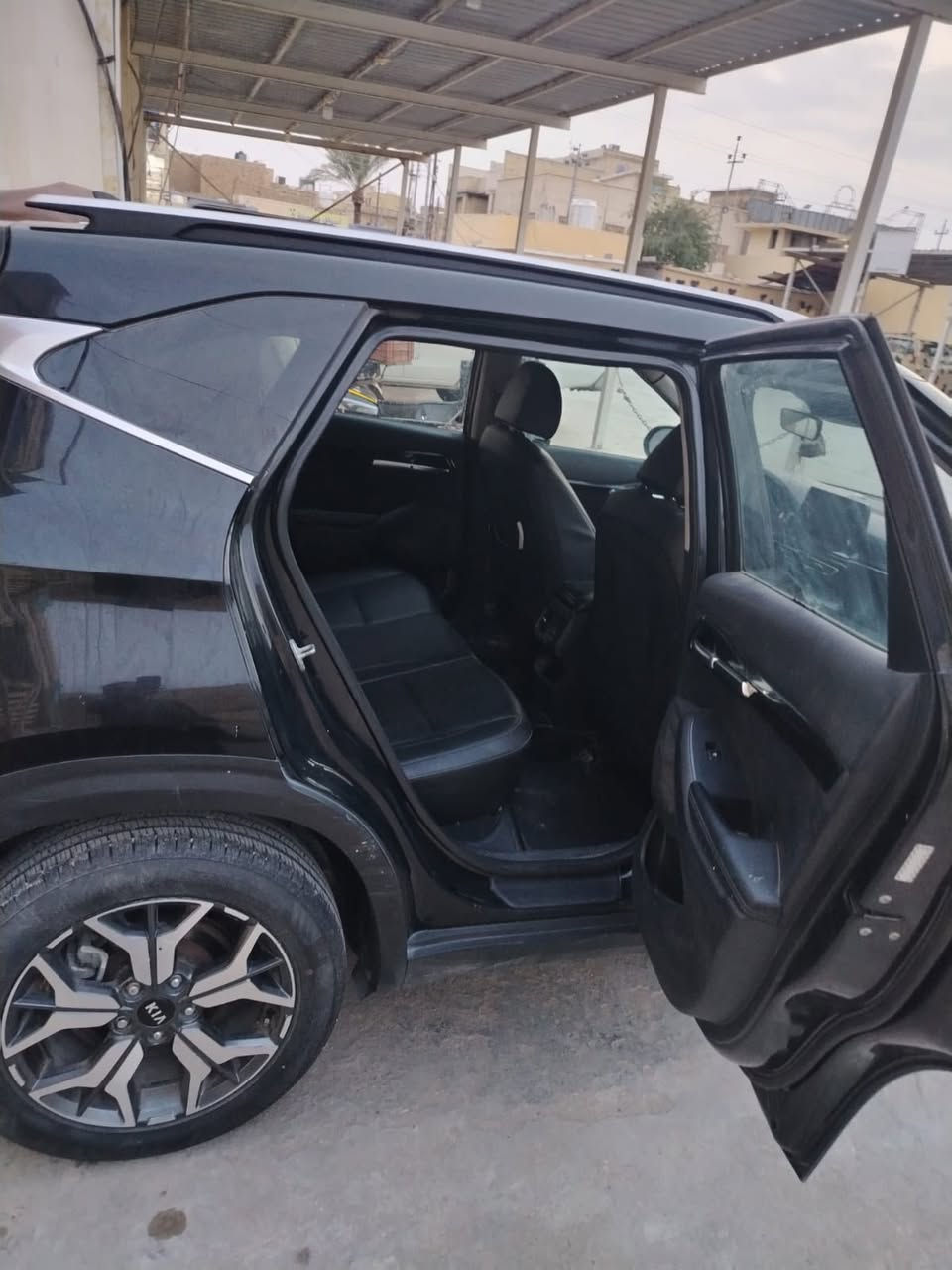 كيا سبورتج امريكي ضربه دعاميه موديل 21
السعر 120
سنويه مفقوده فيها امر قاضي يعني تتحول للمشتري مباشر
مواصفات فتح قماره مقاعد كهربائية 
كامره خلفيه رقم ميسان 
وكثير من المواصفات مكلف بالنشر 
*********** اتصال او وات ساب فقط مراسله خاص لا يوجد
