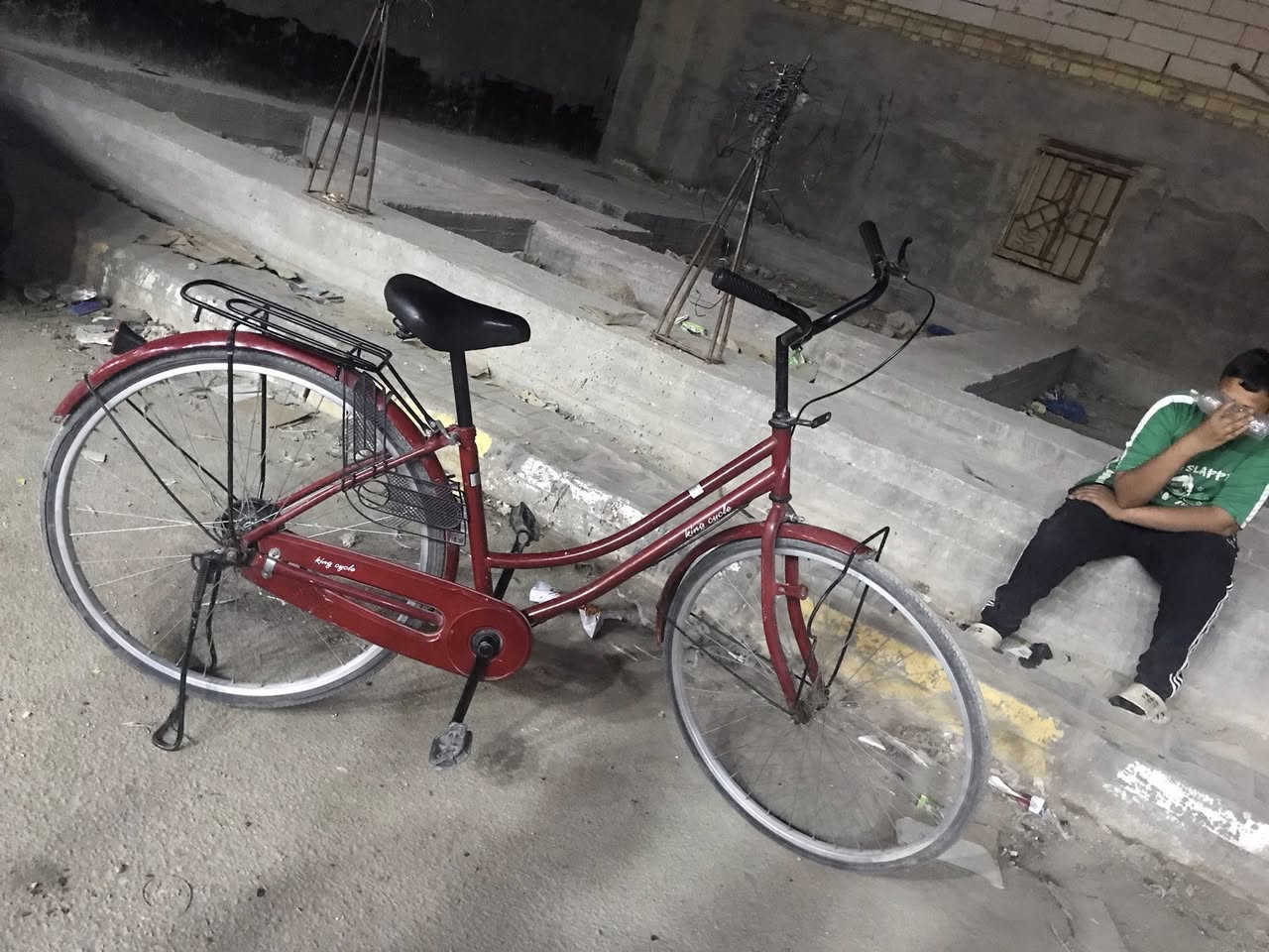 سلام عليكم بيسكل للبيع كلشي ما بي المكان ناصريه مركز السعر خاص ***********
