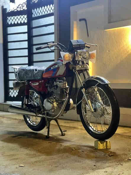 سلام عليكم دراجة ايراني امتياز شرط جيب فيتر وياك و فحص دراجة نضيفة كلش مكاني بغداد الدورة السعر خاص رقم الهاتف ‏‪0771 346 9384‬‏ واتساب فقط
