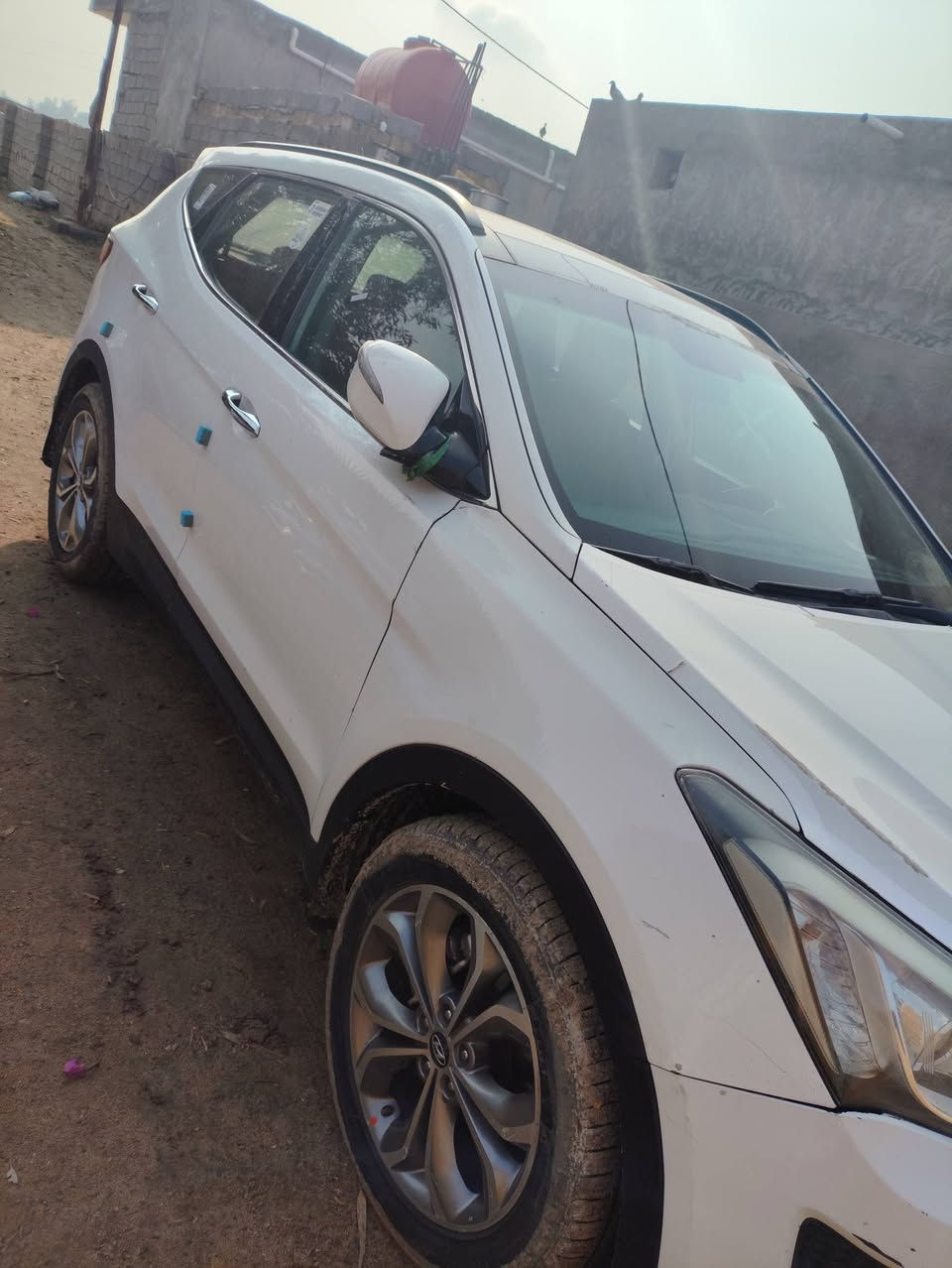 السلام عليكم 
للبيع سنتافيا موديل 2013 خليجي الشركة الدوليه رقم بغداد الجديد تحويل ثاني يوم سنويه وهزه جديده بيها رشة صبغ بكصت البنيد فقط الباقي مكفول من صبغ وتبديل ولضربه مكينة 6 سلندر 3300 مامفتوحه 7 راكب  ثلاث قطع تبريد 5 ويل كب تبريد تخم تاير توني شاده  فول مواصفات 1/1 بانوراما 3 كطات شاشه كامره كشنات جلد بصمه تشغيل + ابواب داخل لونين بيها هواي مواصفات ماذكرهن سياره حلوه احلى من الصور حتى ماغاسلها واضح بصوره التراب نواقص بسيطه بيها مثل دبلات ودرايم الايمن  مكان السياره ناصريه الرفاعي  سعر 170 وبيها مجال لشراي ***********
