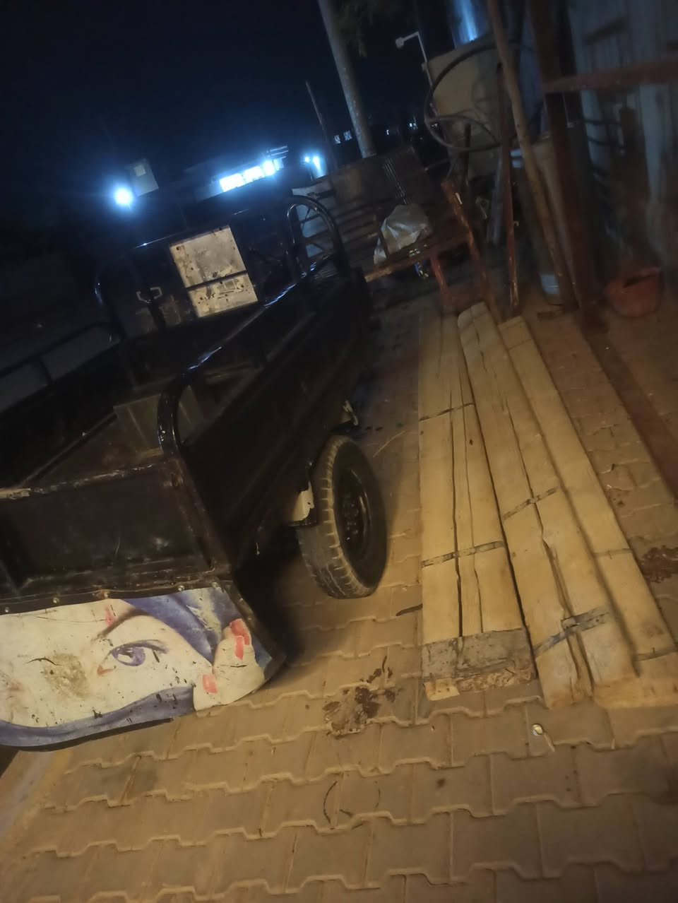 ستوته ماعرف يا موديل سعر500وبي مجال  ستوته محركه ما يصرف وناعم


**إذا كنت صاحب هذا الإعلان وتريد حذفه لأي سبب، رجاءا أرسل رسالة إلى الدعم الفني**