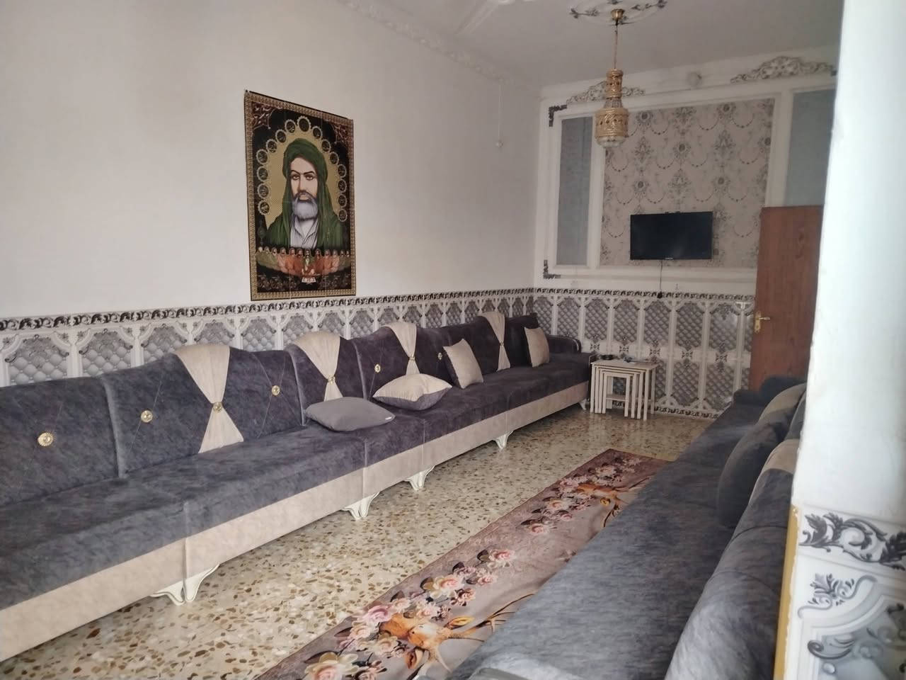 بيت مشتمل للبيع مساحته ١٢٥ طابقين بناء طابوك صب بحي الربيع  *********** باقي تفاصيل الاتصال بالرقم
