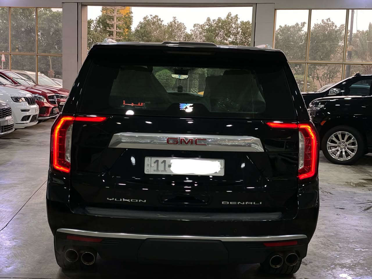 جي إم سي يوكن 2023 خليجي ضمان وكالة المنصور فئة دينالي فول 1/ ماشية 55 الف
و السيارة كلش جديدة ورقم بغداد الجديد و
السيارة مكفولة كفالة عامة عدا جاملغ خلفي
جهه صدر بيه سحب PDR بل حافة جاملغ فقط وما مبينه شغل جداً حلو سيارة صافية والباقي مكفولة كفالة عامة وابيع شرط السونار  و للاستفسار عن السعر اتصل و 
مكاني هو بغداد ورقمي للاتصال او استفسار *********** اتصل وتدلل 
السيارة 8 سلندر حجم 6200 نفس كديلاك 
و السيارة فول 1/1 بصمة وبنوراما و تشغل
عن بعد و فورويل و صندوق كهرباء وجكات ودوسات كهرباء و 5 كامرات 360 درجة. و 
داخل لون ابيض و كراسي خلفية فصل VIP
و تأتي بكراسي كهرباء وخزن ميموري و 
تدفئة وتبريد وكراسي خلفية كهربائيه وباقي معروف
