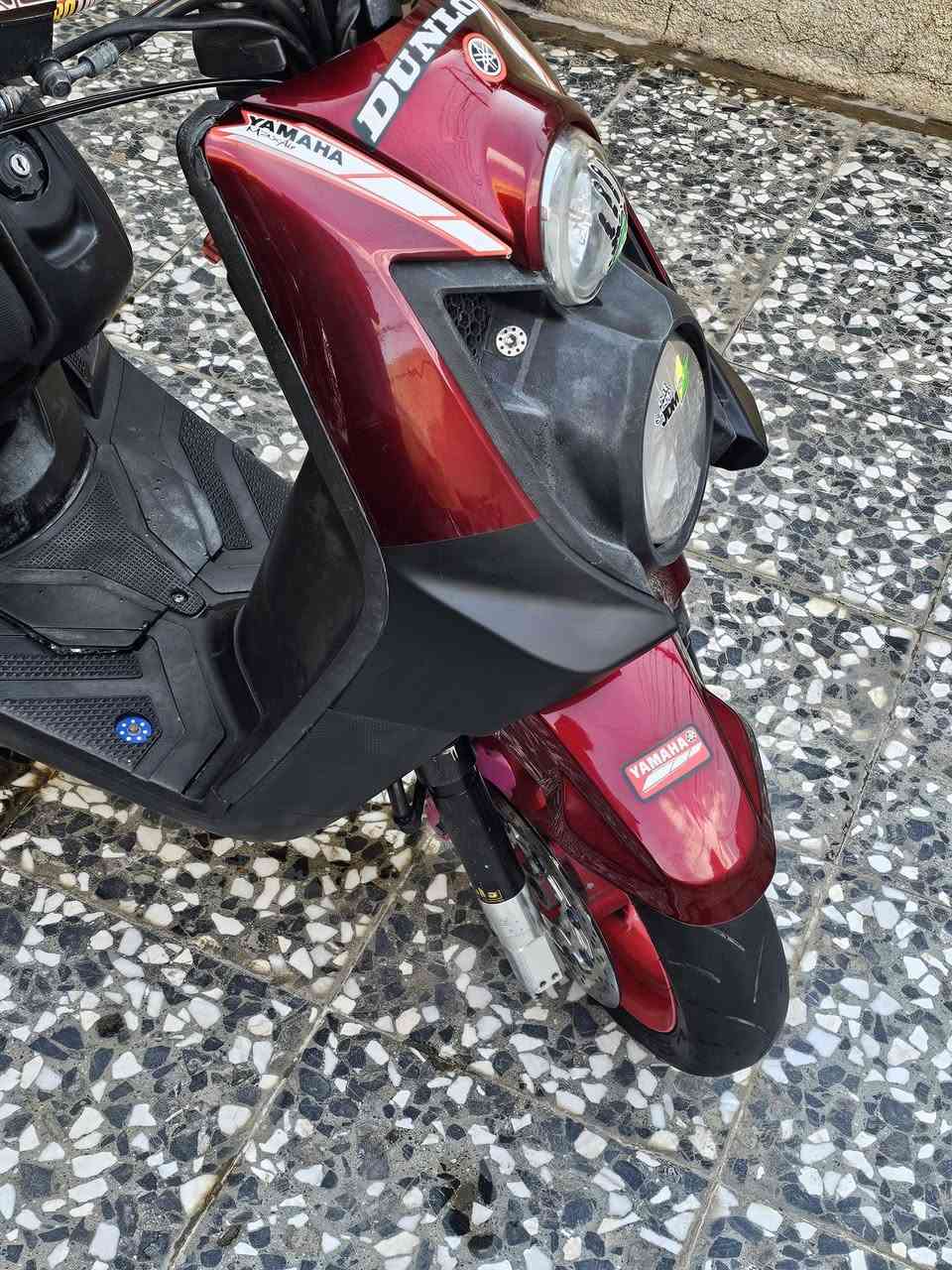 السلام عليكم سكنس جبلي للبيع او مراوس دراجة حلوة وبيهة تزويد دبلات وفج ويدات وستيرن بطح و سستم سماعات دمام وبيهة نواعم مبينة كدامكم تزويد اصلي تايرات تايواني جلاتين ما بيهة اي نقص مكاني بغداد الحسينية رقم ***********
