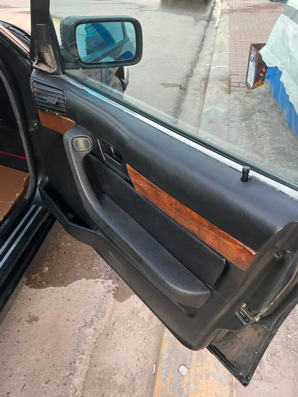 سلام عليكم  صلو ع نبي 
البيع  او مروس 735

بي ام 525 1992✅
رقم اربيل شرط التحويل ✅
تبريد ثلج ✅
تخم تاير جديد✅
داخلها اسود جلد جديد ✅
صاج ملكي ✅
السياره جديده ع ايدي ✅
محرك كير ✅
مكاني تكريت


**إذا كنت صاحب هذا الإعلان وتريد حذفه لأي سبب، رجاءا أرسل رسالة إلى الدعم الفني**
